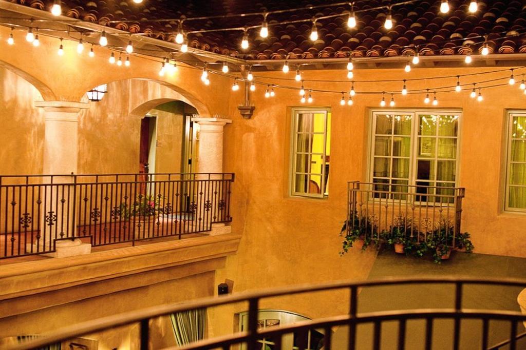 Hotel لوس غاتوس المظهر الخارجي الصورة